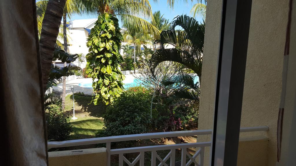 Villa In Le Tamier, 4 Bedrooms, 300M Flic En Flac Beach Exterior foto